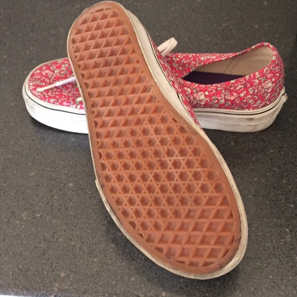 Vans - Picture 3 of 3